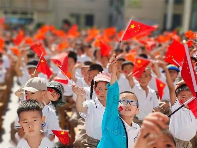 终端需求低迷,三星芯片业务Q4净利润骤降74%,但未来芯片需求看好